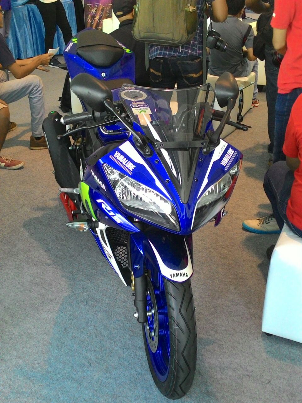 Gambar Modifikasi Yamaha R15 Movistar Blue Pangeran Modifikasi